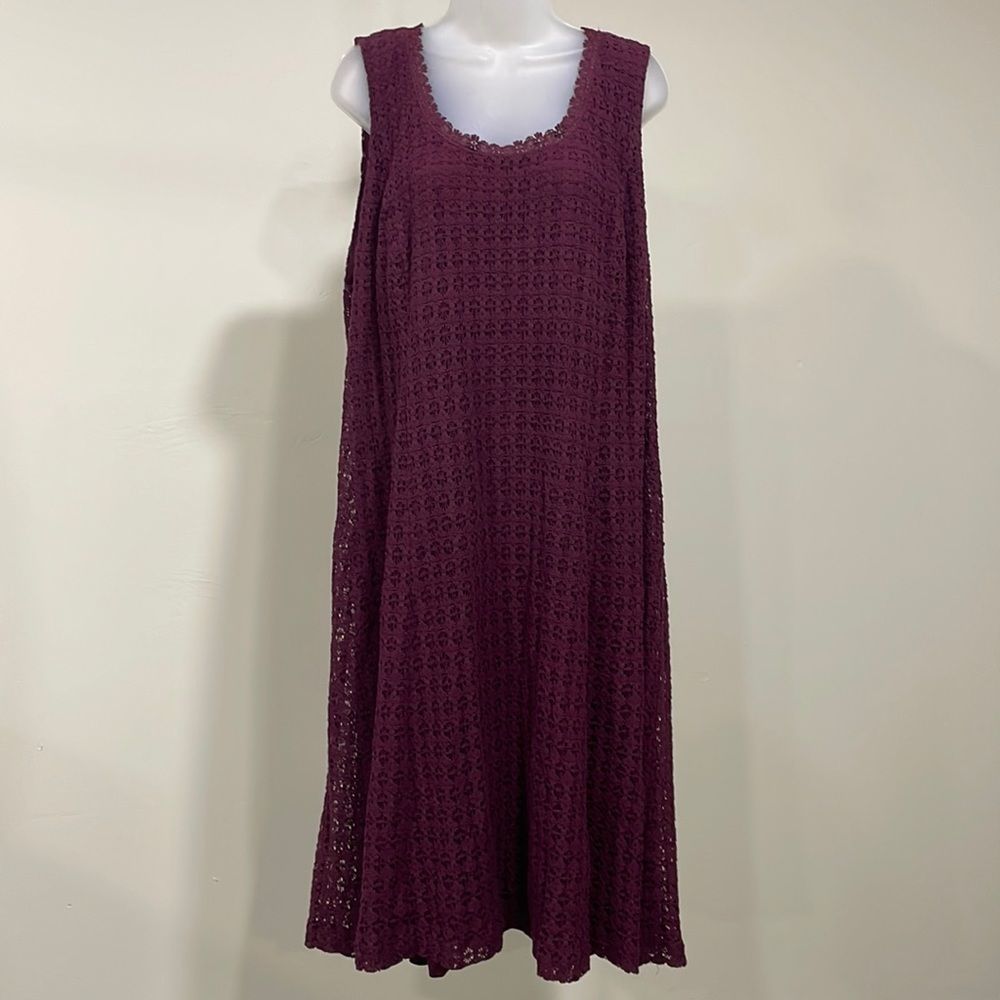 NWOT Signature by Robbie Bee sleeveless lace overlay dress. Size 24W.